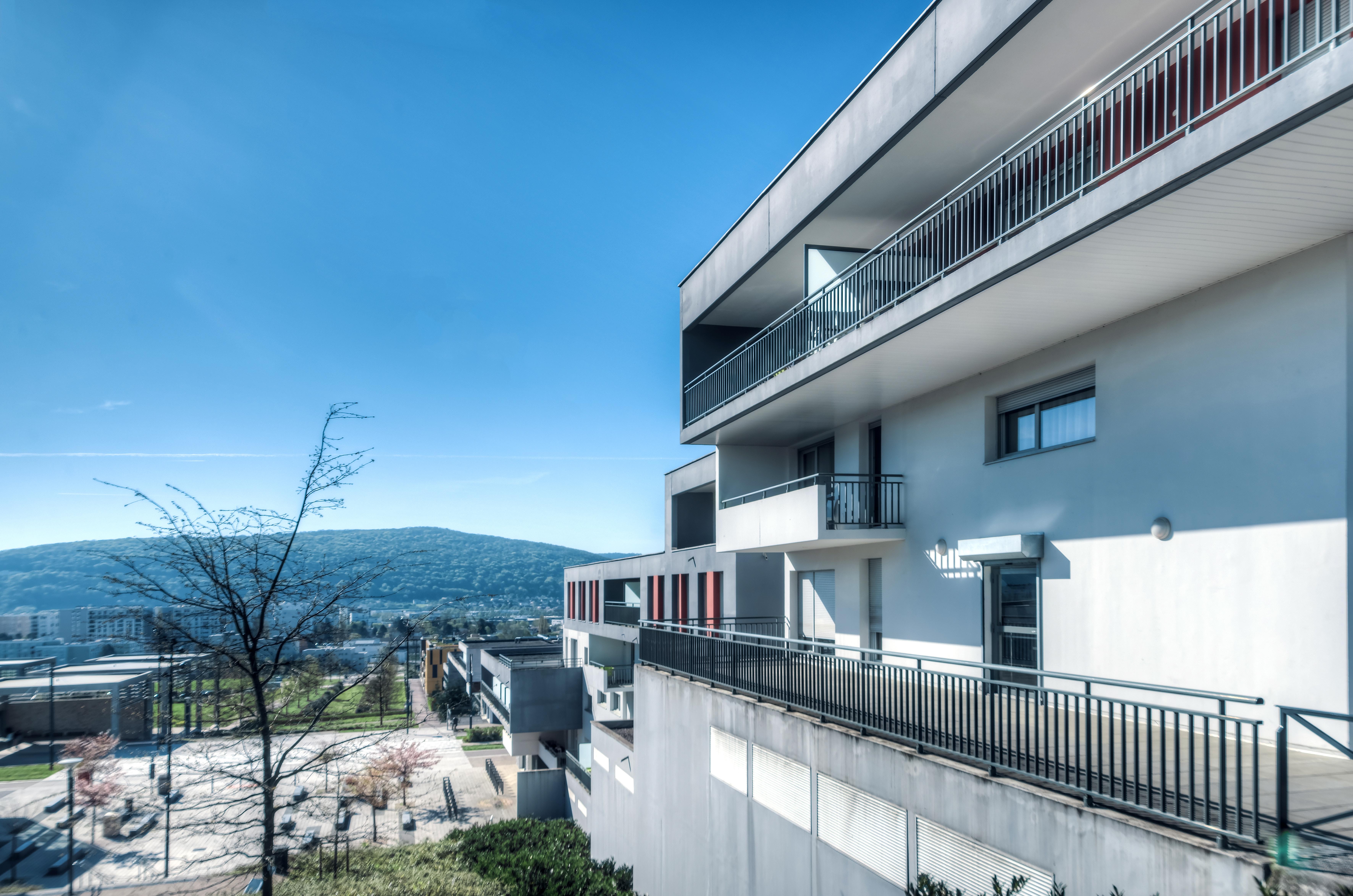 Zenitude Hôtel-Résidences Les Hauts Du Chazal Besançon Exterior foto